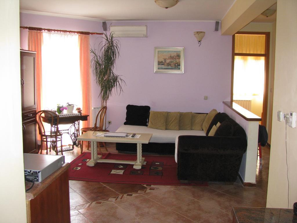 Apartment Megi Tribalj Quarto foto