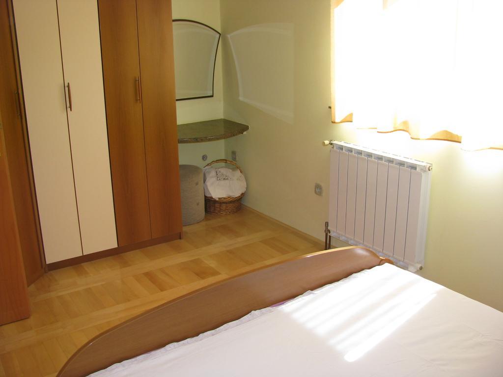 Apartment Megi Tribalj Quarto foto